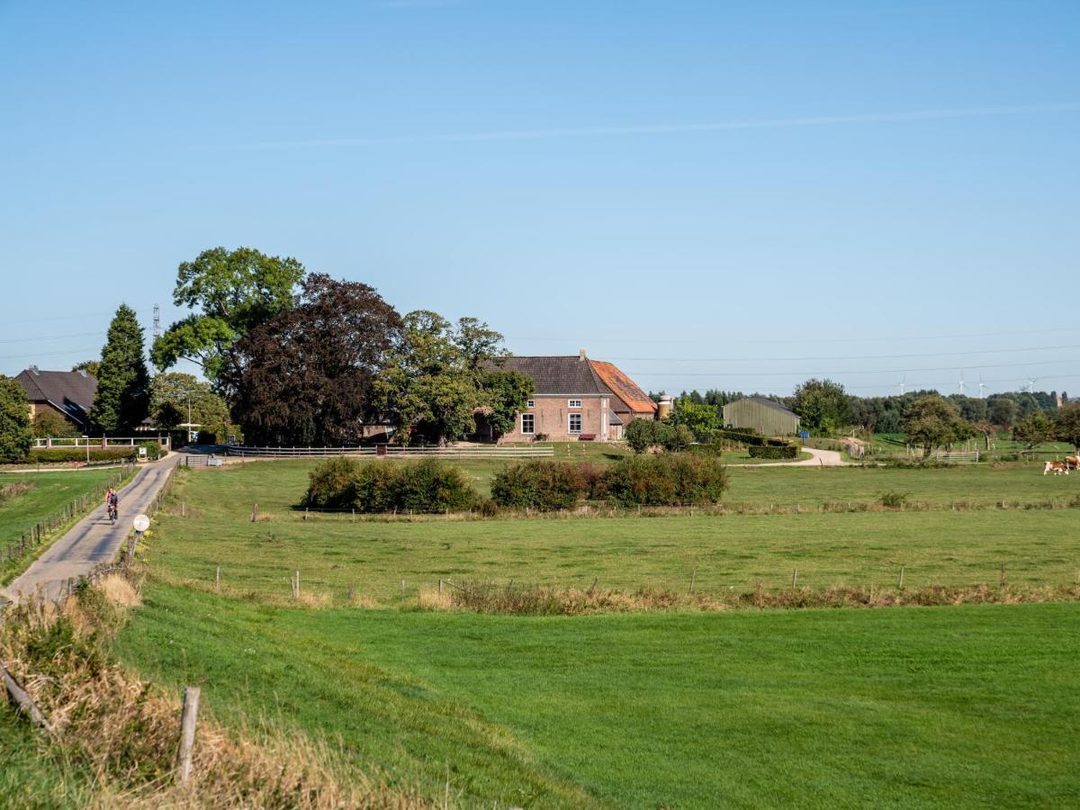 مبيت وإفطار Doornenburg De Raayhof المظهر الخارجي الصورة